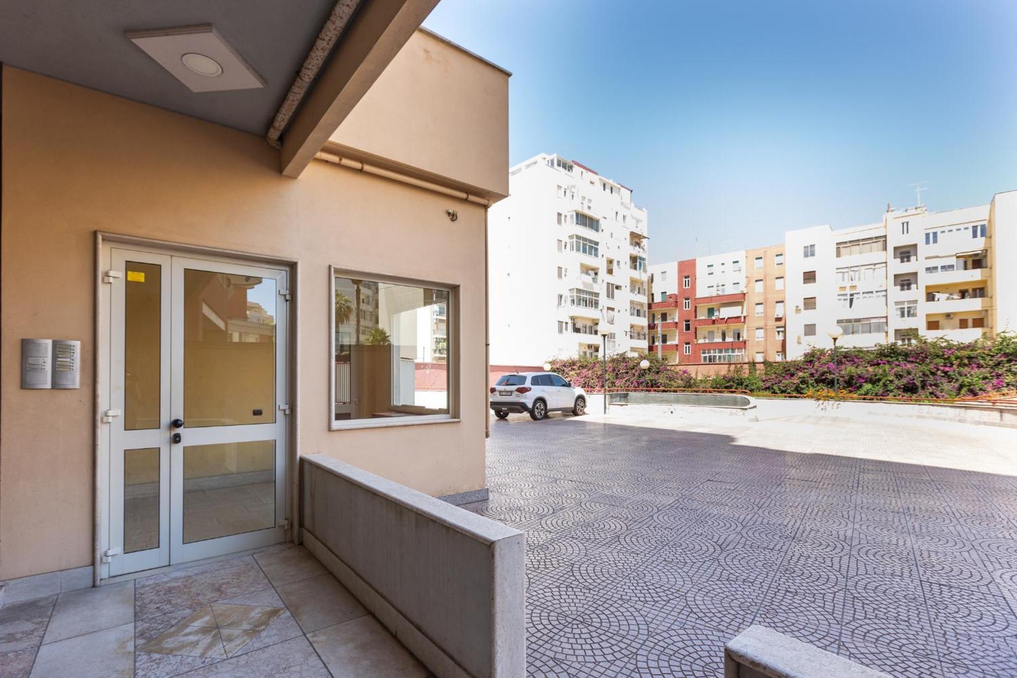 Fior Di Loto Central Cagliari Luaran gambar